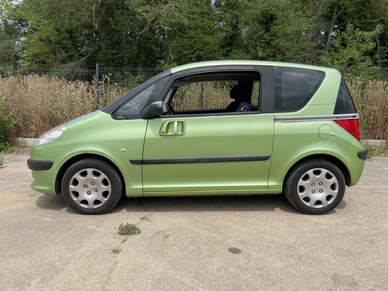 PEUGEOT 1007 2005