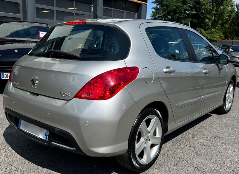 PEUGEOT 308 1.6 HDI 110 CV FELINE / 1ERE MAIN 64 700 Kms TOIT PANORAMIRUQE GPS - Garantie1an