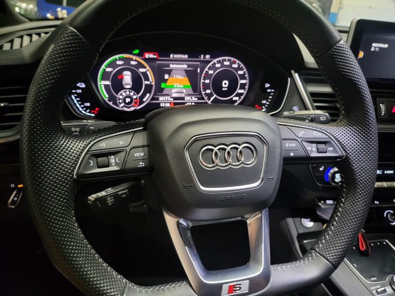 AUDI Q5 55 e-TFSI 367cv S-line Full Options , Sièges diamants , TO , Caméra 360