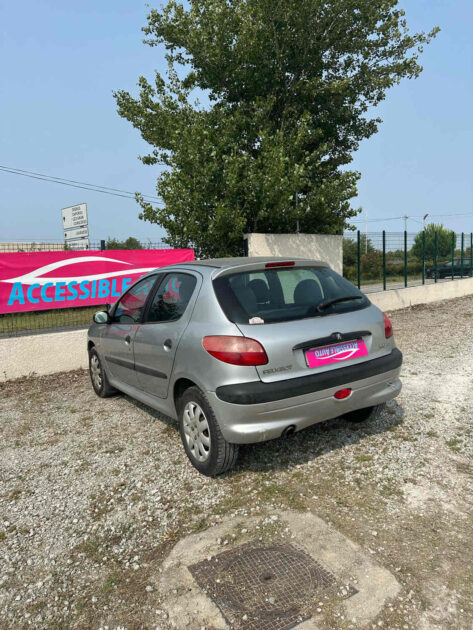 PEUGEOT 206 5 portes 2002