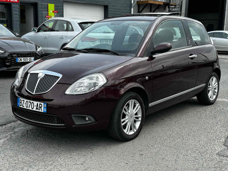 LANCIA YPSILON 