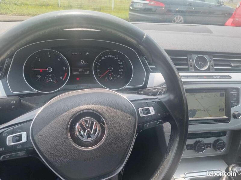 VOLKSWAGEN PASSAT B8 Variant 2015