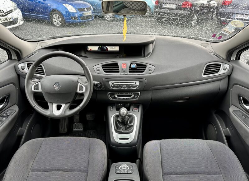 RENAULT MEGANE SCENIC 2011