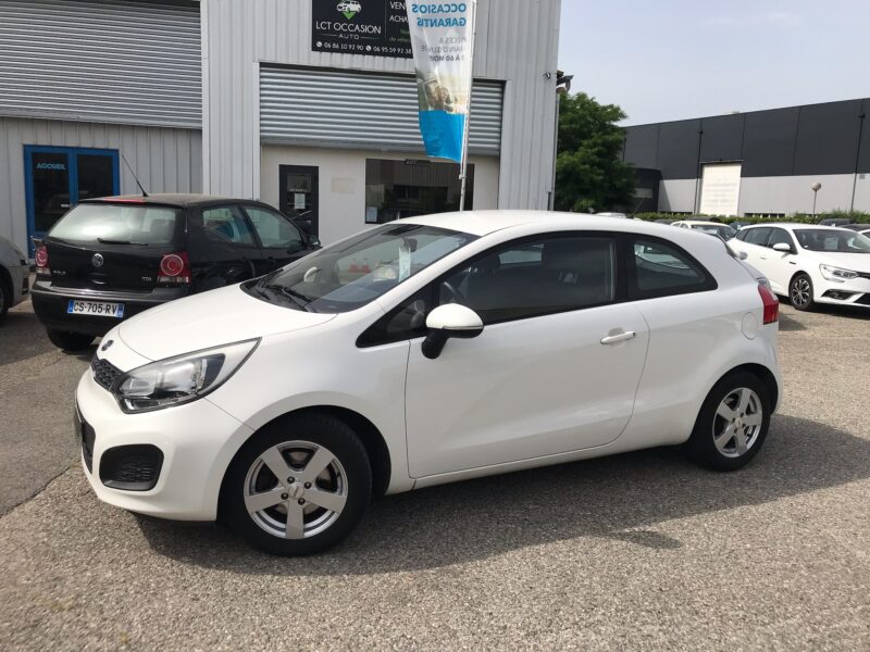 KIA RIO III  - 1.2 i CVVT 85 cv STYLE 3 PORTES