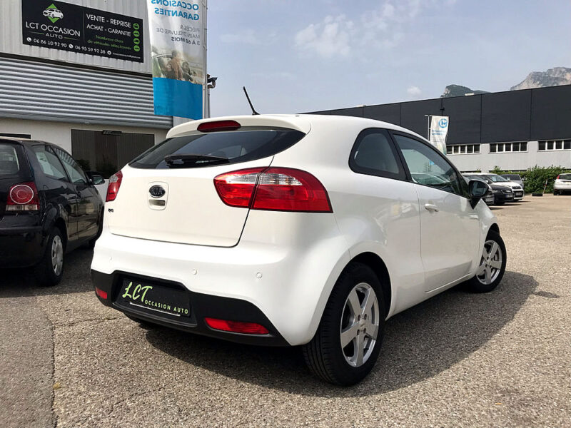 KIA RIO III  - 1.2 i CVVT 85 cv STYLE 3 PORTES