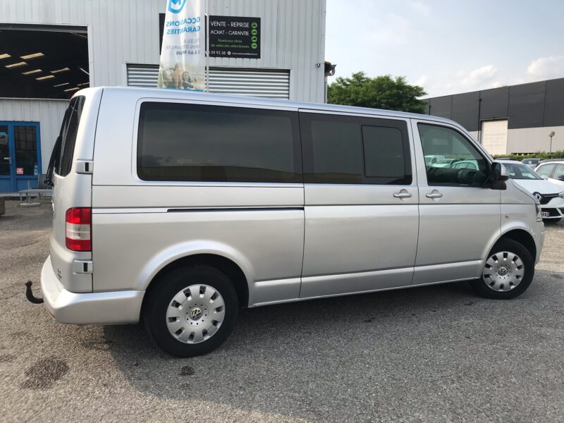 VOLKSWAGEN CARAVELLE 4MOTION LONG 9 PLACES