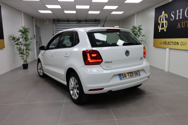 VOLKSWAGEN POLO V 2015