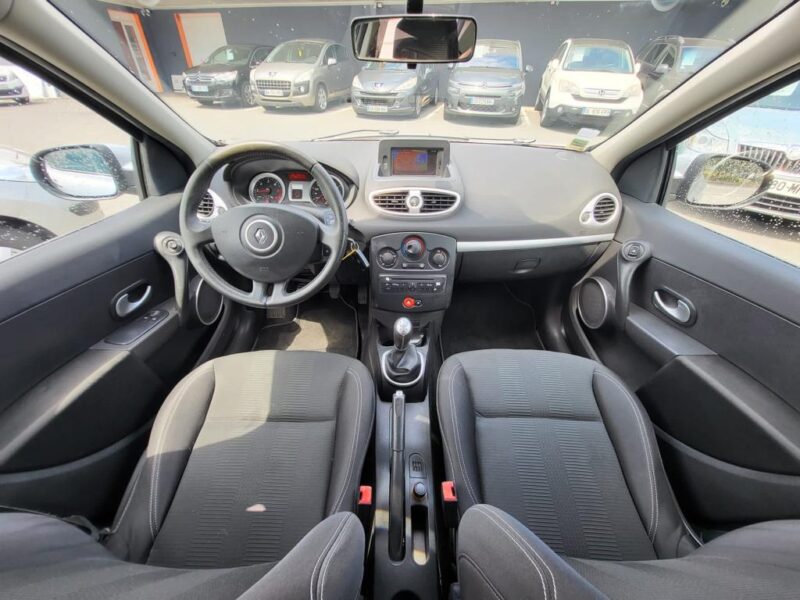 RENAULT CLIO III 2009