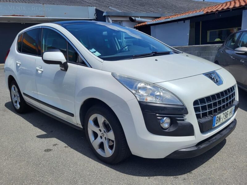 PEUGEOT 3008 Monospace 2011