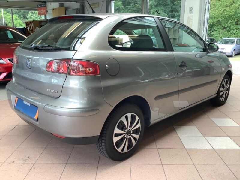 SEAT IBIZA 1,4 16V FRESH AUTOMATIQUE 2004