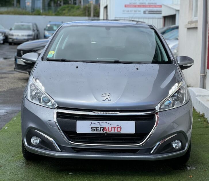 PEUGEOT 208 2019