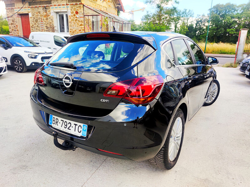 OPEL ASTRA J 2011