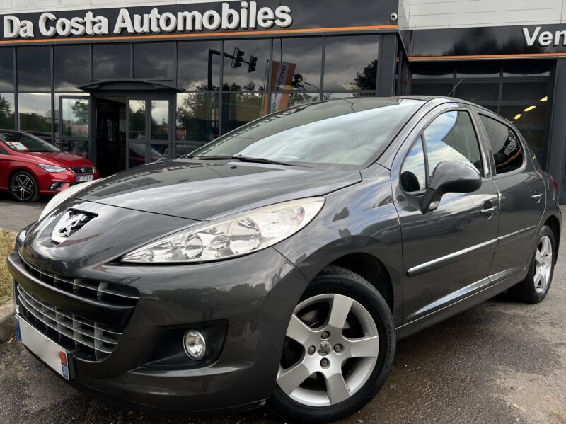 PEUGEOT 207 PHASE 2 FELINE 1.6 VTI 120 1ERE MAIN / 35 300 Kms BOITE AUTO TOIT PANO GPS - Garantie1an