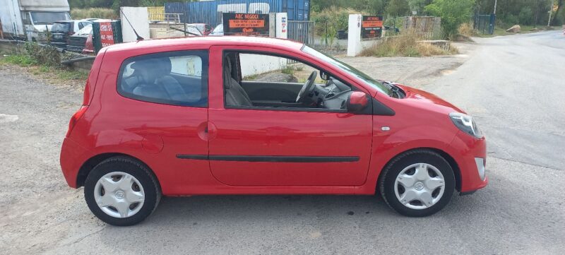 RENAULT TWINGO II 2010