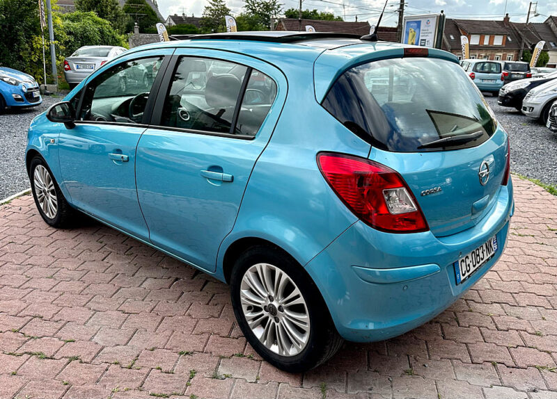 OPEL CORSA D 2012