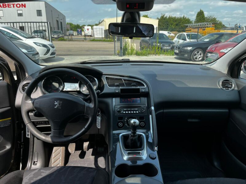 PEUGEOT 3008 1.6 HDi 112 Premium