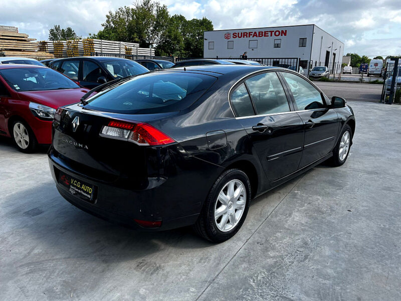 RENAULT LAGUNA III 1.5 dCi 110 black edition pro