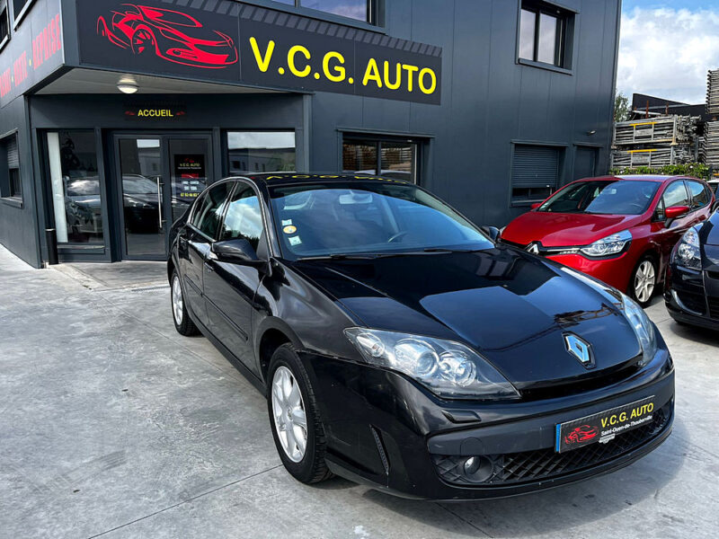 RENAULT LAGUNA III 1.5 dCi 110 black edition pro