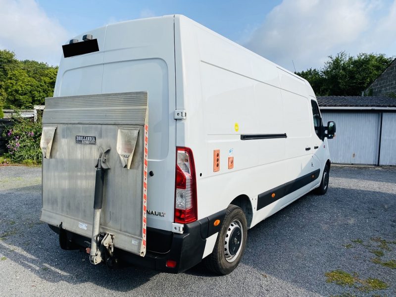 RENAULT MASTER III Camionnette 2017