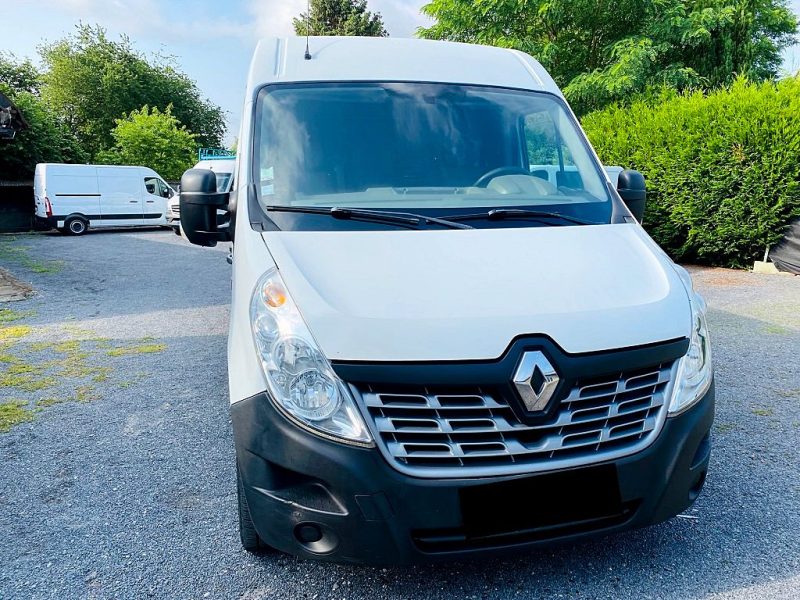 RENAULT MASTER III Camionnette 2017