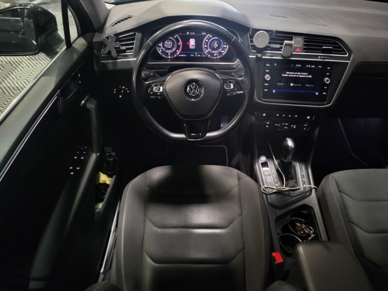 VOLKSWAGEN TIGUAN II 2.0 TDI 150cv Carat Exclusive DSG7 // TOIT OUVRANT/ATTELAGE/APPLE CARPLAY/ANDRO