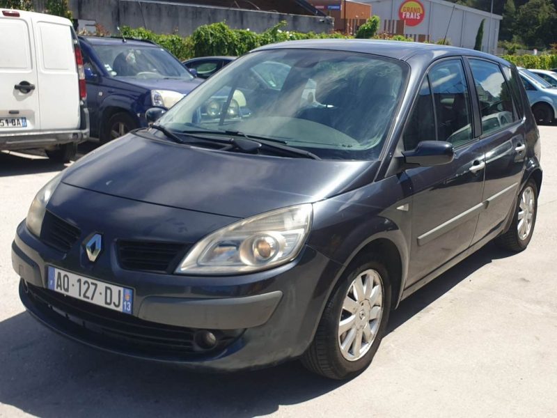 RENAULT SCÉNIC II 2008