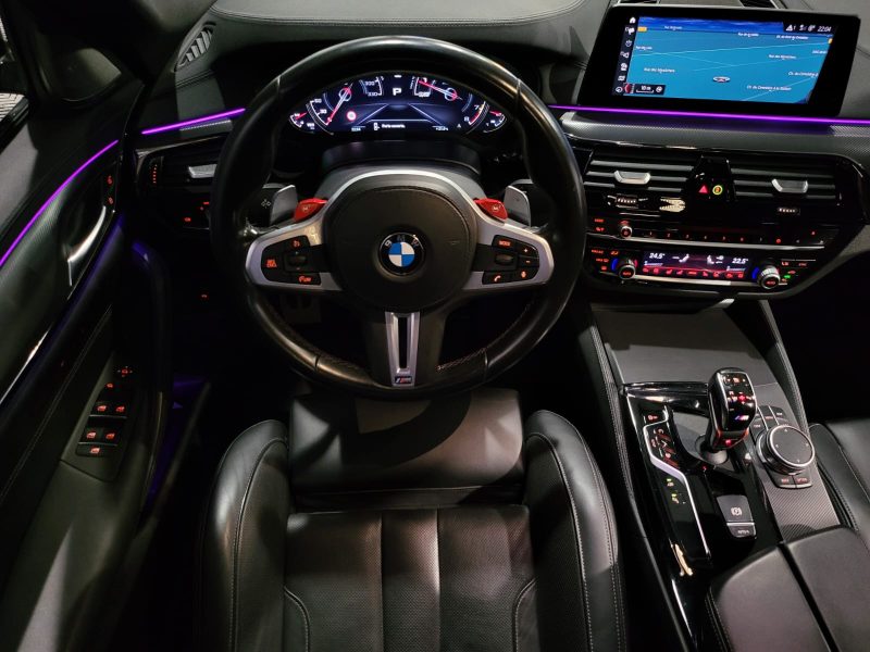 BMW M5 4.4 600cv Toit Ouvrant , Caméra , AppleCarplay