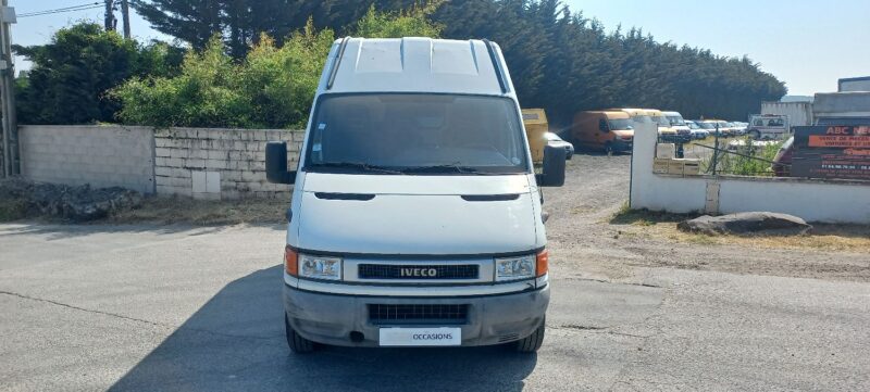 IVECO DAILY III Camionnette 2001