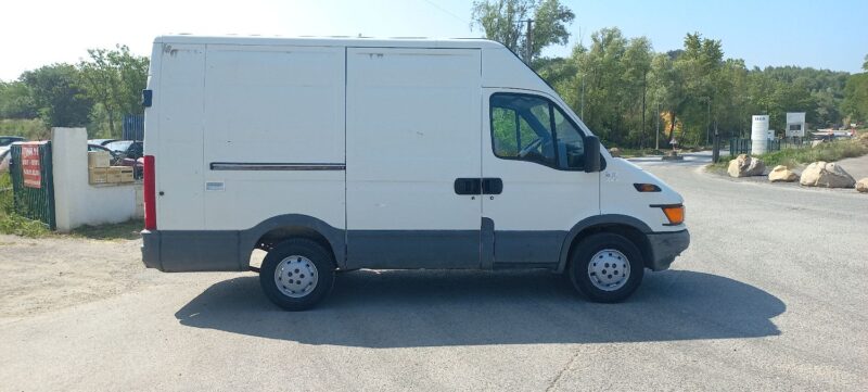 IVECO DAILY III Camionnette 2001