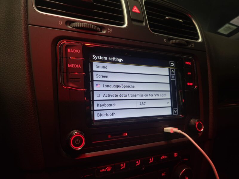 VOLKSWAGEN GOLF VI GTI 2.0 TSI 210cv DSG6 // APPLE CARPLAY/CUIR/PARK ASSIST