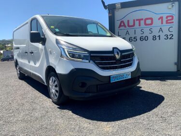 RENAULT TRAFIC 2020