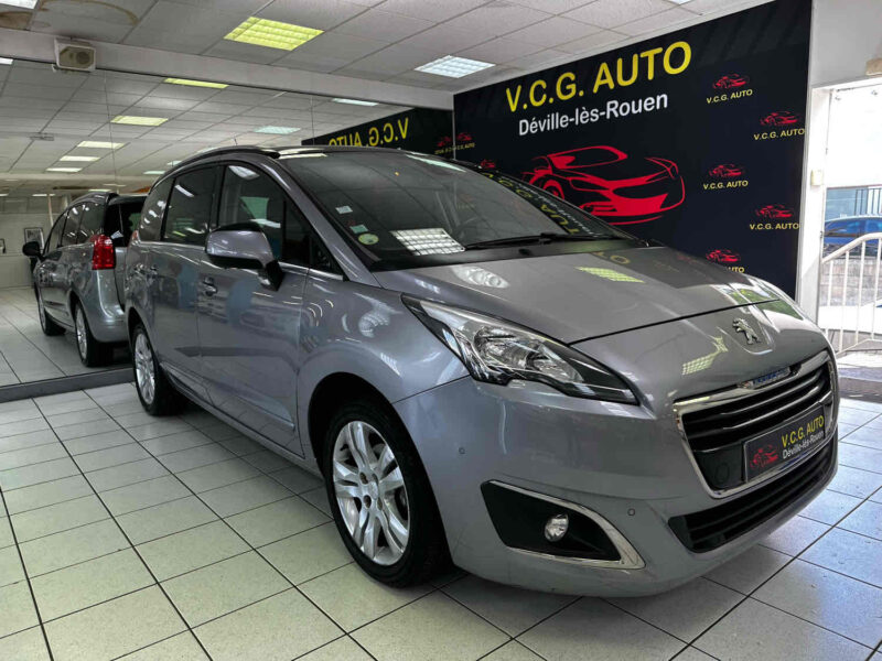 PEUGEOT 5008 1.6 e-HDi 115 Allure 7pl