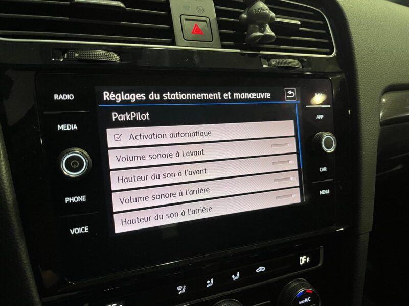 VOLKSWAGEN GOLF VII 1.0 TSI 115cv Join BVM6 5p // APPLE CARPLAY/TOIT OUVRANT/HISTORIQUE D\'ENTRETIEN