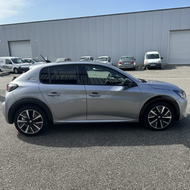 PEUGEOT 208 130 CV GT GARANTIE 12 MOIS