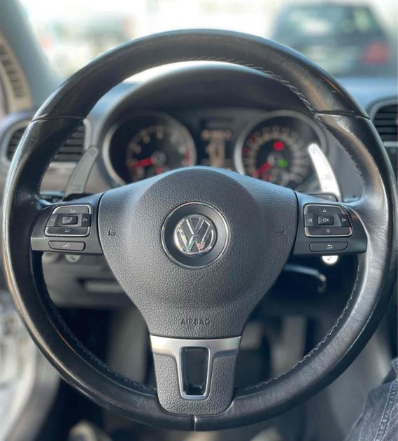 VOLKSWAGEN GOLF VI 2008