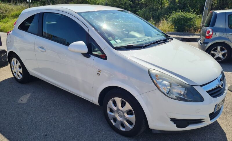 OPEL CORSA 2011