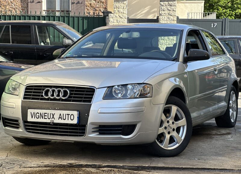 Audi A3 1.6 AMBIANTE PAYEZ EN 4X