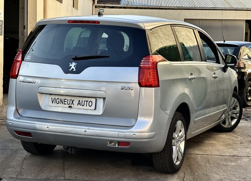 PEUGEOT 5008 1.6 HDI 112 7 PLACES PAYEZ EN 4 