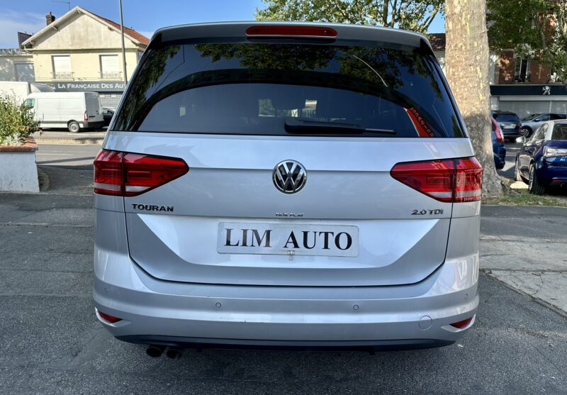 VOLKSWAGEN TOURAN 2016