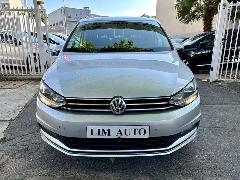 VOLKSWAGEN TOURAN 2016