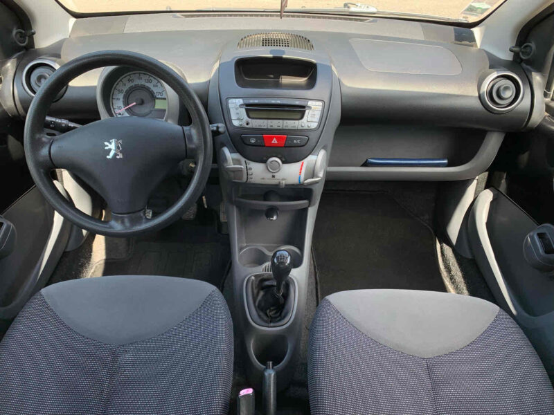 PEUGEOT 107 1.0i 70CV