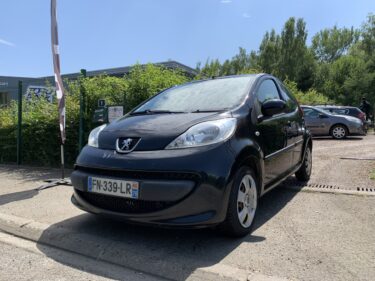 PEUGEOT 107 1.0i 70CV