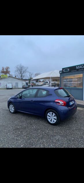 PEUGEOT 208 I 2014