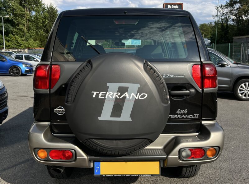 NISSAN TERRANO II LONG 2.7 TDI 125 Cv 1ERE MAIN 4x4 7 PLACES LUXE / EXCELLENT ETAT - Garantie1an