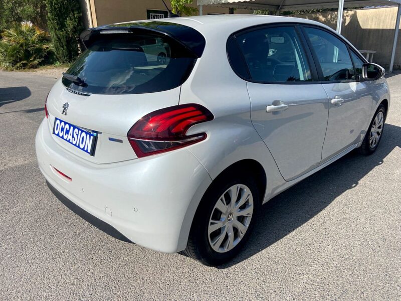 PEUGEOT 208 1.2 PURETECH 82CV STYLE