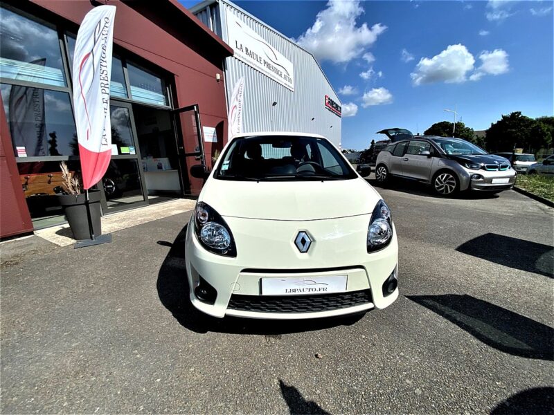 RENAULT TWINGO II 2011