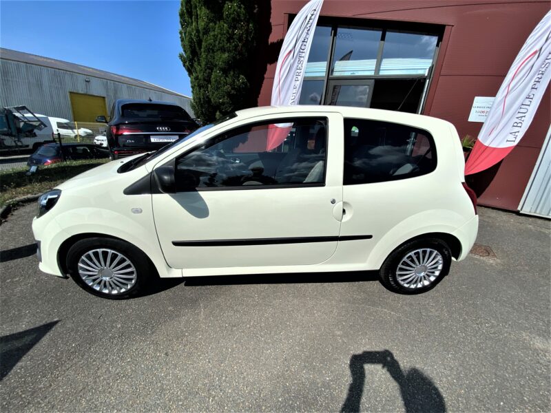 RENAULT TWINGO II 2011