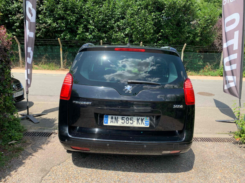 PEUGEOT 5008 1.6HDI 110CV