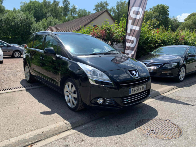 PEUGEOT 5008 1.6HDI 110CV