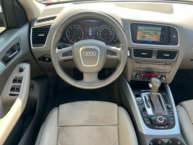 AUDI Q5 2,0 TFSI 211CH QUATTRO S TRONIC 2010